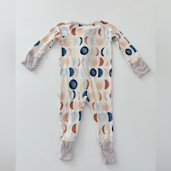 EUC Little Sleepies Luna Neutral Zippy - Picture 3 of 8